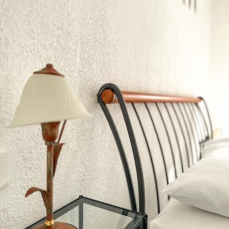 Coquet Appartement Avec Le Terrasse Sur Le Mer Рокбрюн-Кап-Мартин Екстериор снимка